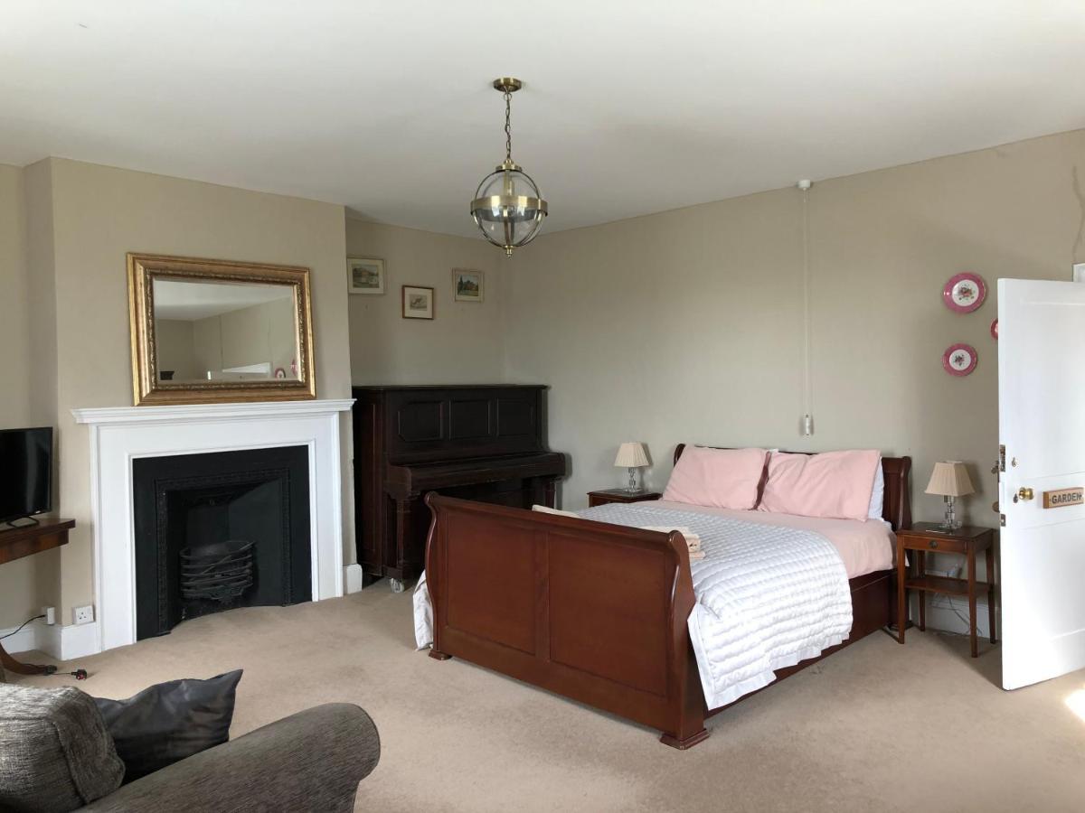 Apuldram Manor Farm *
